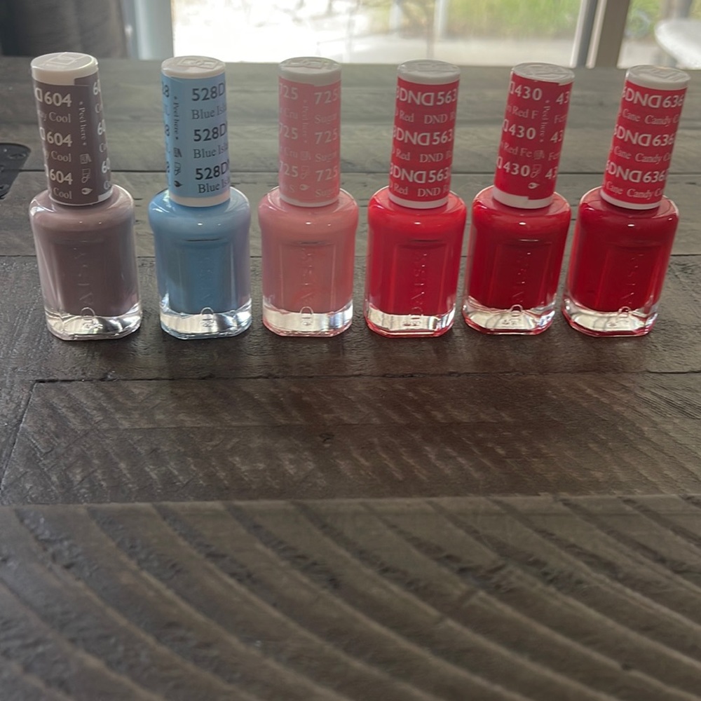 DND Regular Nail Polish *Never Used*